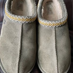 Mens Ugg slippers